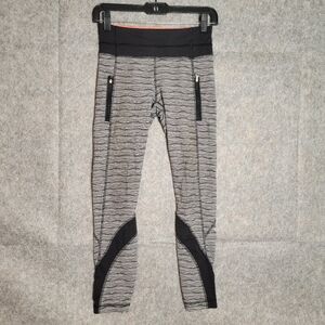 Lululemon Inspire II Tight Legging Textured Wave Black Silver Sz 4 Luxtreme Run
